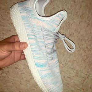 Adidas Pharrel X Human Race